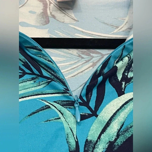 Ladies TOMMY BAHAMA Turquoise Tropical Sleeveless Golf Shirt Polo M - Picture 3 of 4
